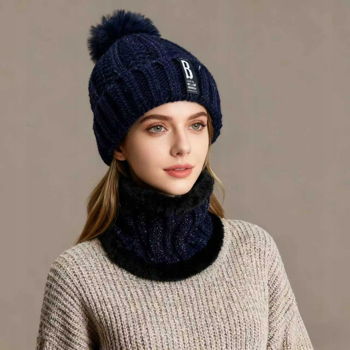 Set de iarnă: căciulă și fular tubular – bleumarin
