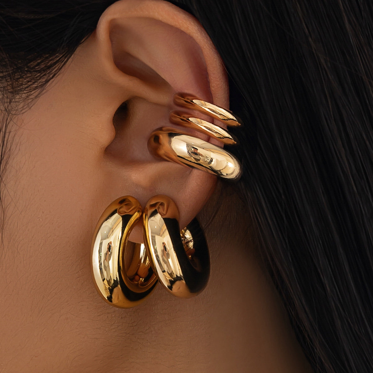 Elegant Women's Gold-Tone Stud Earring Set