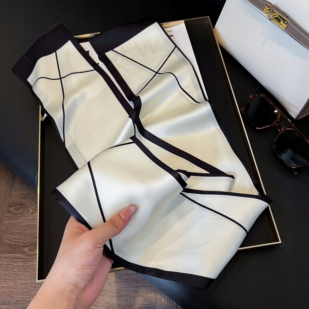 Dámský šátek 13 × 145 cm
