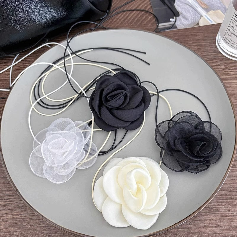 Elegant Women's Cream Rose Choker Necklace