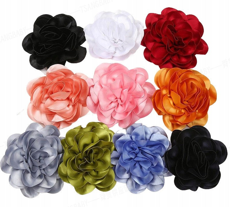 20 cm Satin-Effect Rose Brooch – Black & Pink