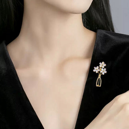 Brosche Blume mit Zirkonia