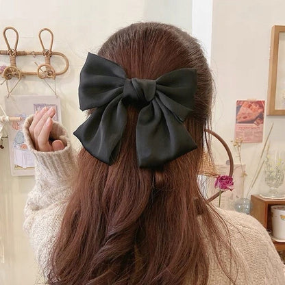 Elegant Black Bow Hair Clip — Stylish Hair Accessory