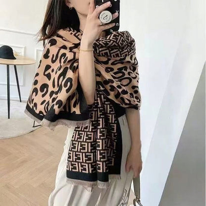 Women's Elegant Warm Winter Scarf — Leopard Print, 180×66