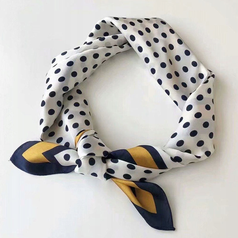 Women's Printed Silk-Effect Square Scarf, 70×70 cm