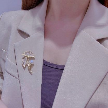 Gold-Tone Double-Leaf Brooch with Zirconia and Pearl