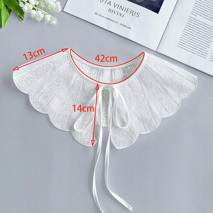 Col amovible brodé pour femme – blanc