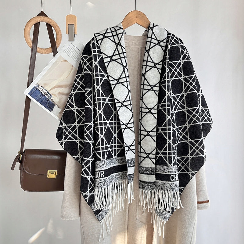 Bufanda de invierno de mujer 180 × 66 cm – blanco y negro