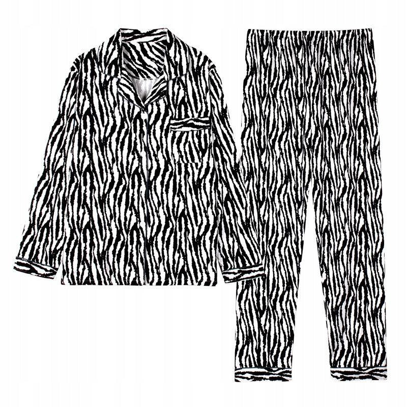 Pijama de damă cu nasturi – alb-negru cu imprimeu zebră