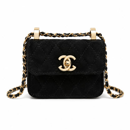 mała czarna TOREBKA damska pikowana na łańcuszku mini luksusowa 13×11×6 cm