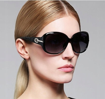 Women's Sunglasses — Fashionable Modern Frames for Everyday Wear