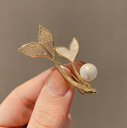 Gold-Tone Two-Leaf Brooch with Pearl and Zirconia