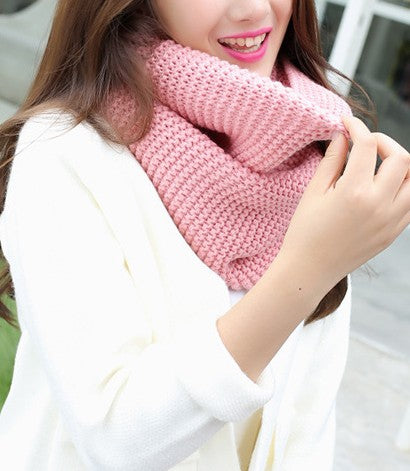 Women’s Infinity Scarf – Pink