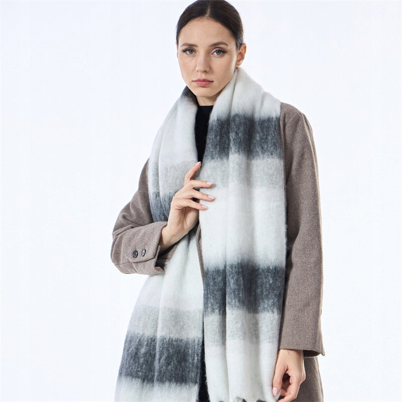 Écharpe d’hiver pour femme 200 × 40 cm – blanc