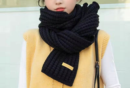 Écharpe d’hiver pour femme 160 × 22 cm – noir