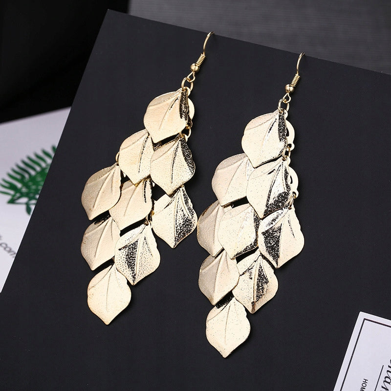 Elegant Women's Gold-Tone Dangle Earrings for Weddings and Special Occasions