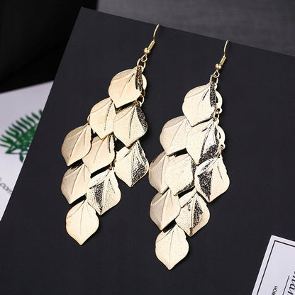 Elegant Women's Gold-Tone Dangle Earrings for Weddings and Special Occasions