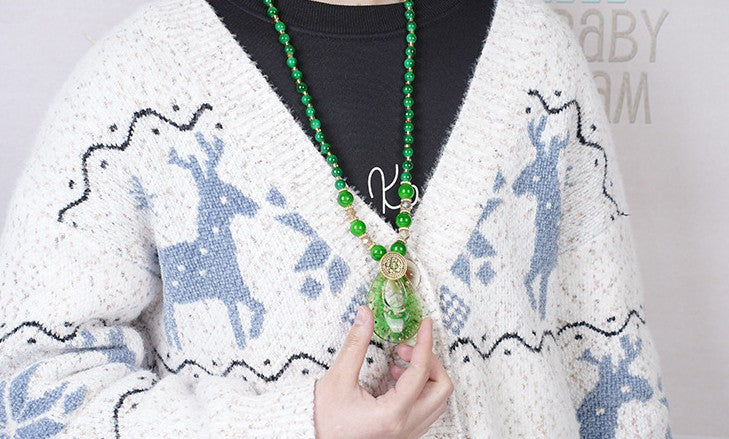 Elegant Glass Bead Pendant Necklace — Decorative Jewellery for Special Occasions