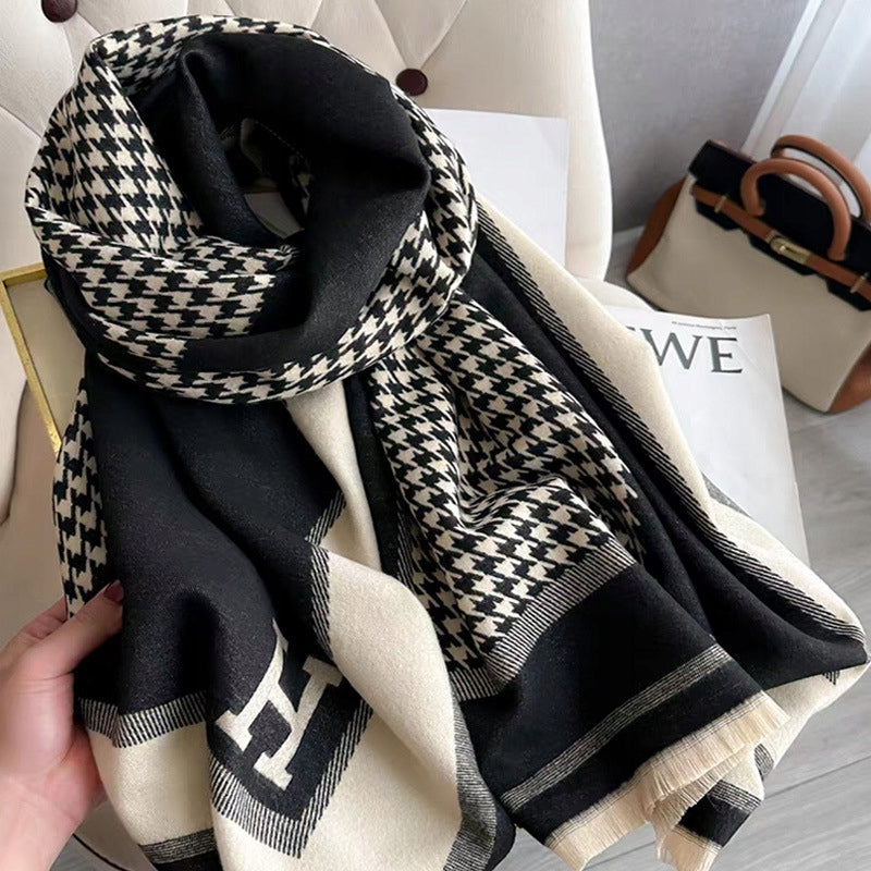 Damen-Winterschal 180 × 66 cm – beige und schwarz