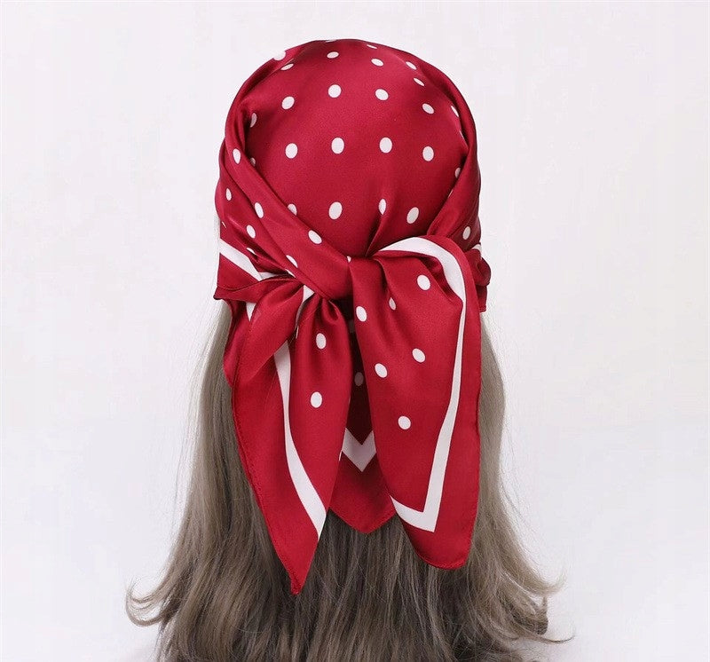 Foulard effet soie pour femme 70 × 70 cm
