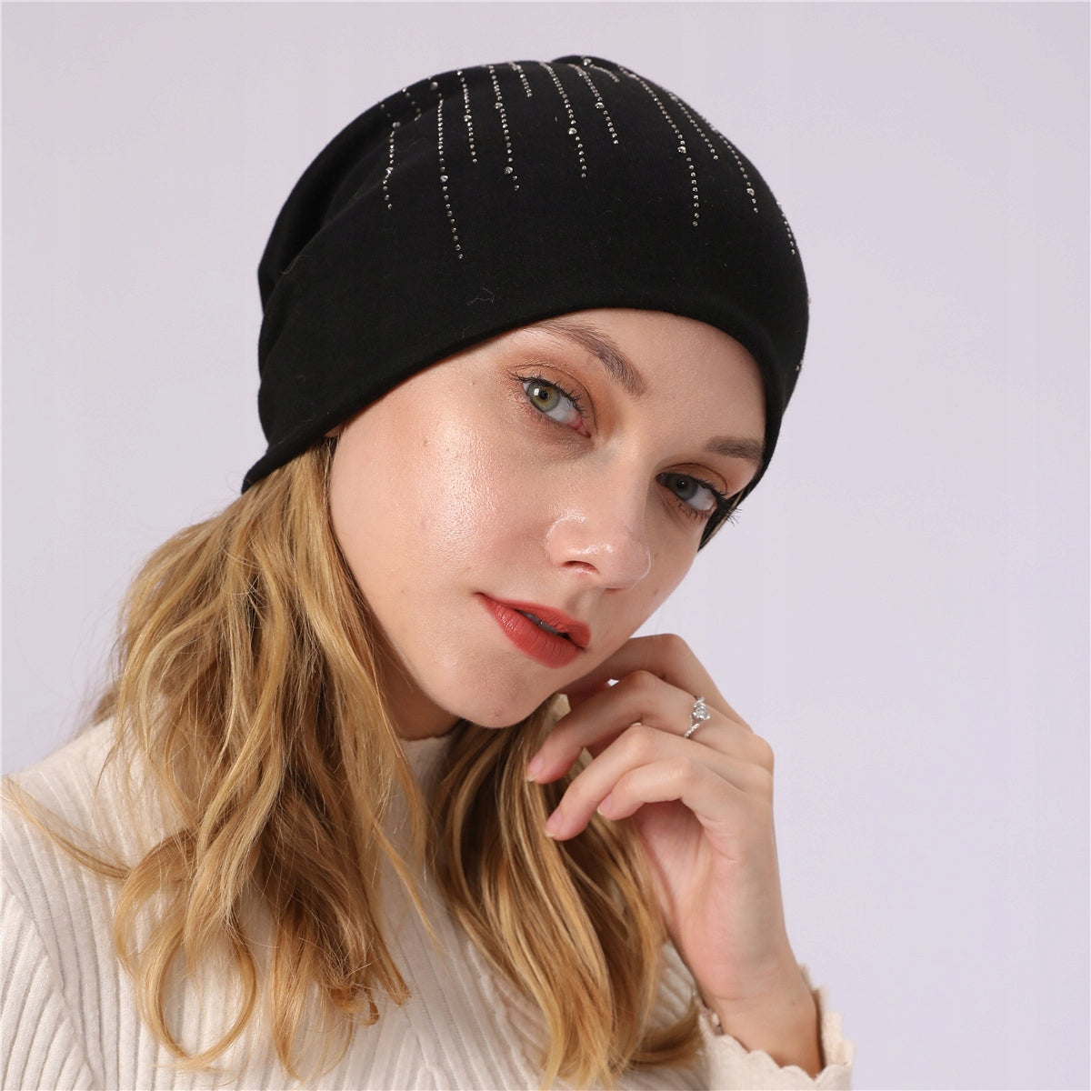 Women's Beanie with Rhinestones – Black