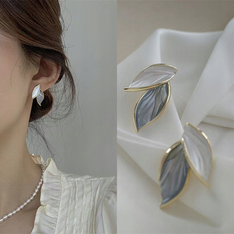 Delicate Women's Gold-Tone Stud Earrings