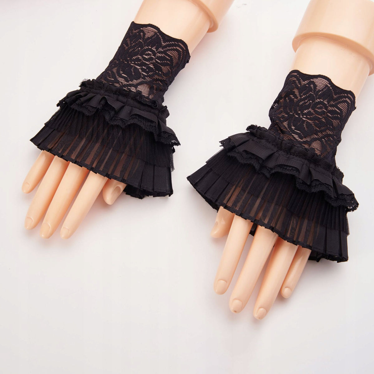 Detachable Lace Cuffs – Black