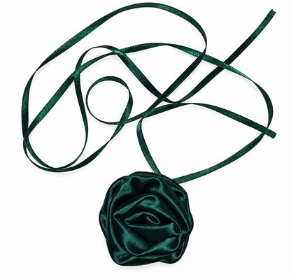 Satin-Choker mit Rose – dunkelgrün – Produktansicht