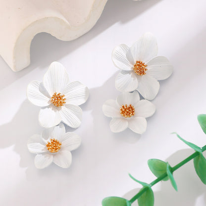 Flower Stud Earrings – White