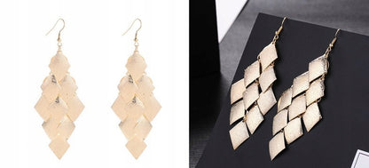 Elegant Women's Gold-Tone Earrings for Weddings and Special Occasions