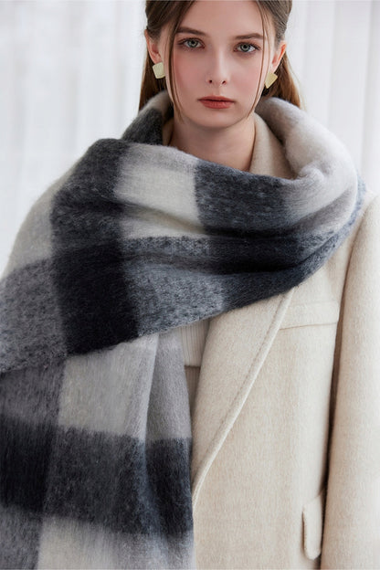 Écharpe d’hiver pour femme 200 × 40 cm – blanc