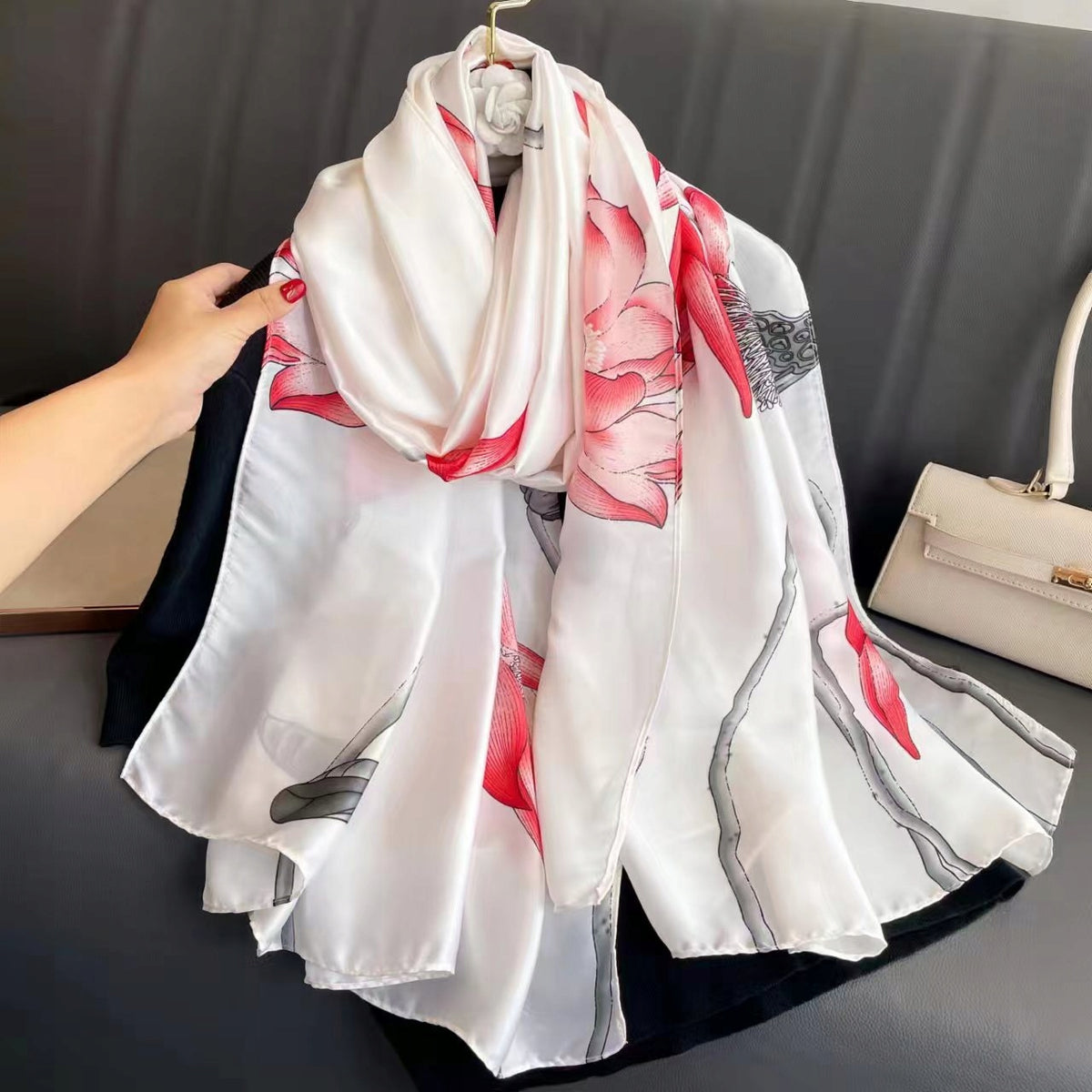 Seidenähnlicher Damenschal 180 × 90 cm – rot