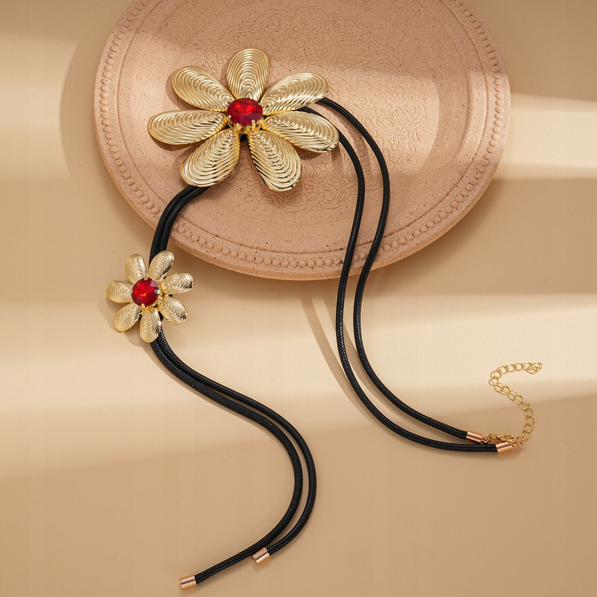 Collier pour femme à fleur – doré