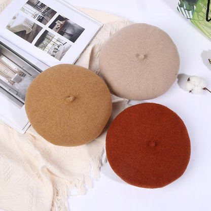 Women's Elegant Brown French-Style Beret — Classic Design with a Stem