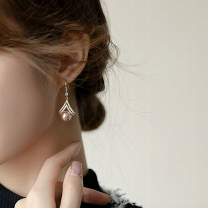 Elegant Women's Earrings with Cubic Zirconia and a Pearl