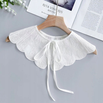 Col amovible brodé pour femme – blanc