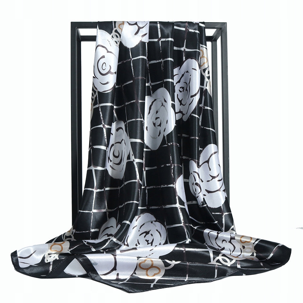 Silk-Effect Scarf 180 × 90 cm – Black & White