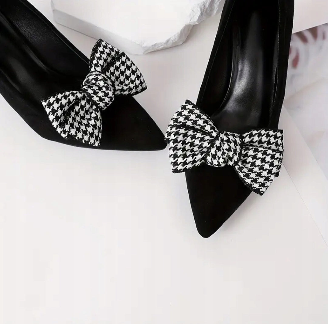 Elegant Black and White Fabric Bow Shoe Clips for High Heels