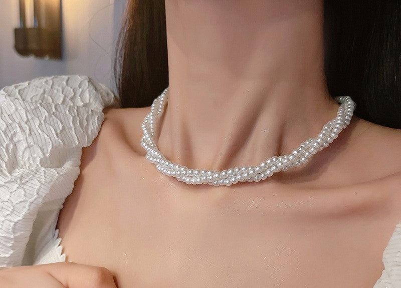 Glass Bead Necklace – White
