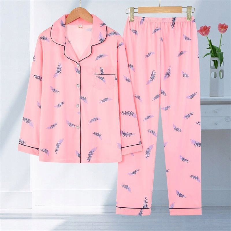 Pijama de mujer con botones – rosa, con plumas