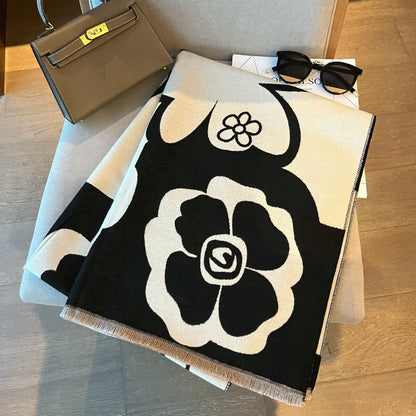 Women's Winter Scarf 180 × 90 cm – White & Black