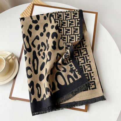 Women's Elegant Warm Winter Scarf — Leopard Print, 180×66