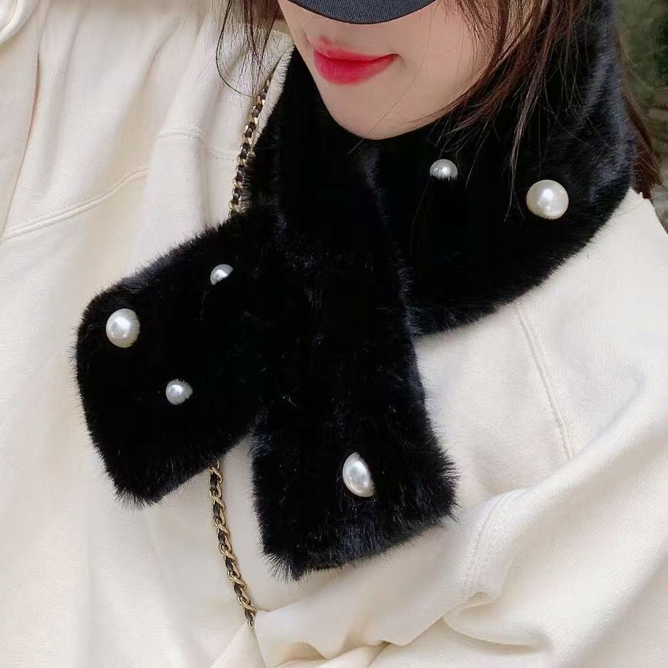 Women's Faux-Fur Scarf 80 × 13 cm – Black & White