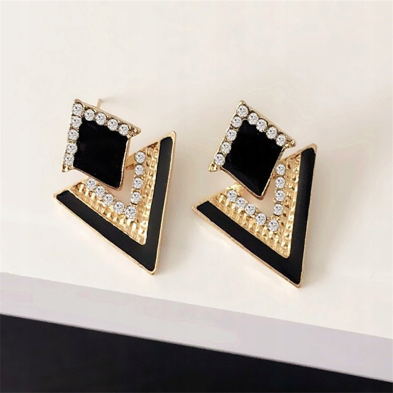 Elegant Women's Gold-Tone Cubic Zirconia Stud Earrings for Special Occasions