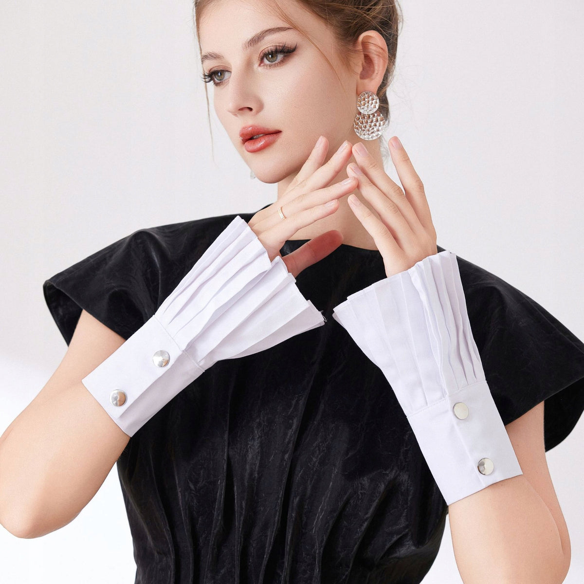 Women's Detachable Cuffs – White