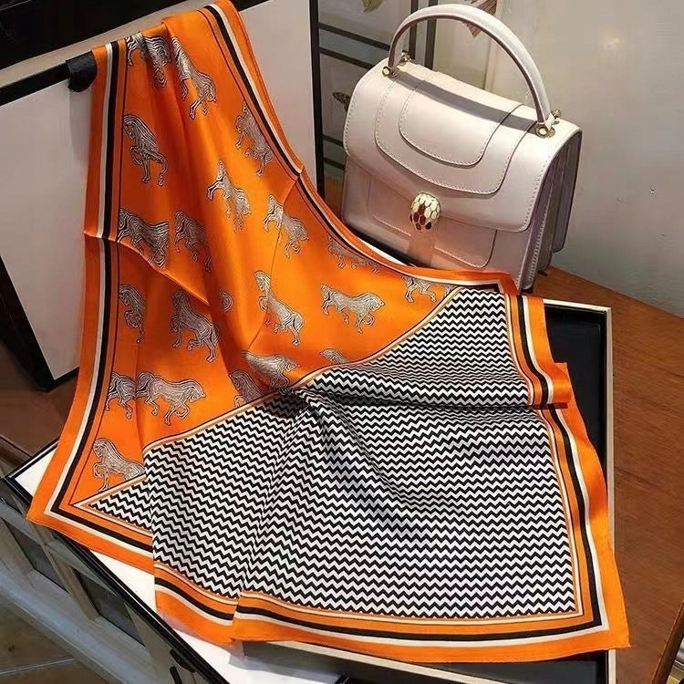 Foulard effet soie pour femme 70 × 70 cm