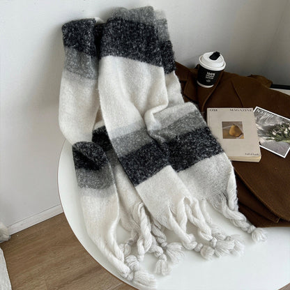 Écharpe d’hiver pour femme 200 × 40 cm – blanc