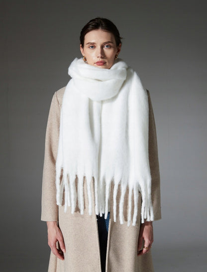 Écharpe d’hiver pour femme 200 × 40 cm – blanc