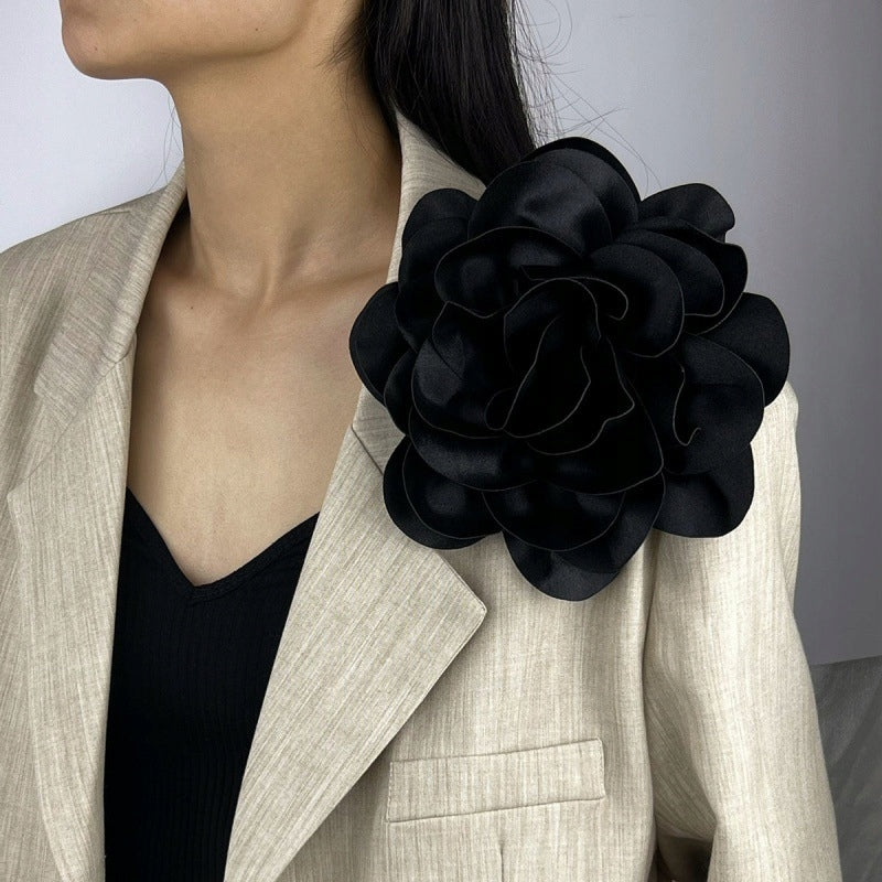 20 cm Satin-Effect Rose Brooch – Black & Pink