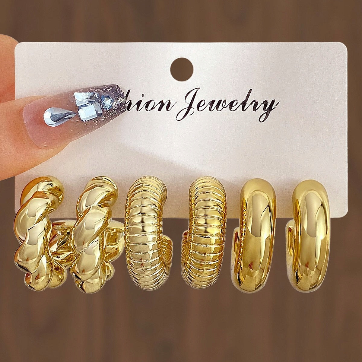 Elegant Women's Gold-Tone Stud Earring Set
